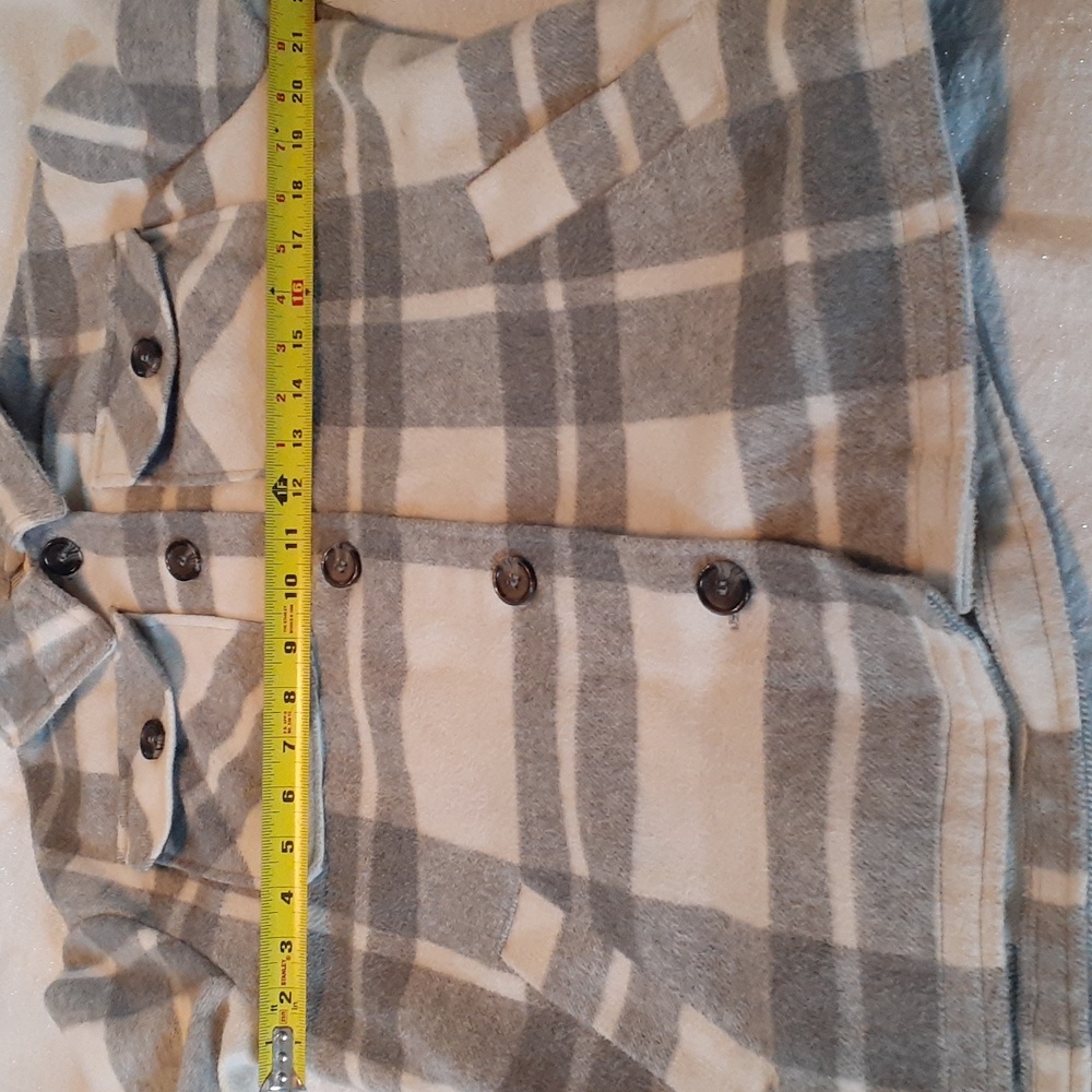 Ashley by 26 International Alternative Wool Blend Sz M Grey and White Shacket - Picture 7 of 8